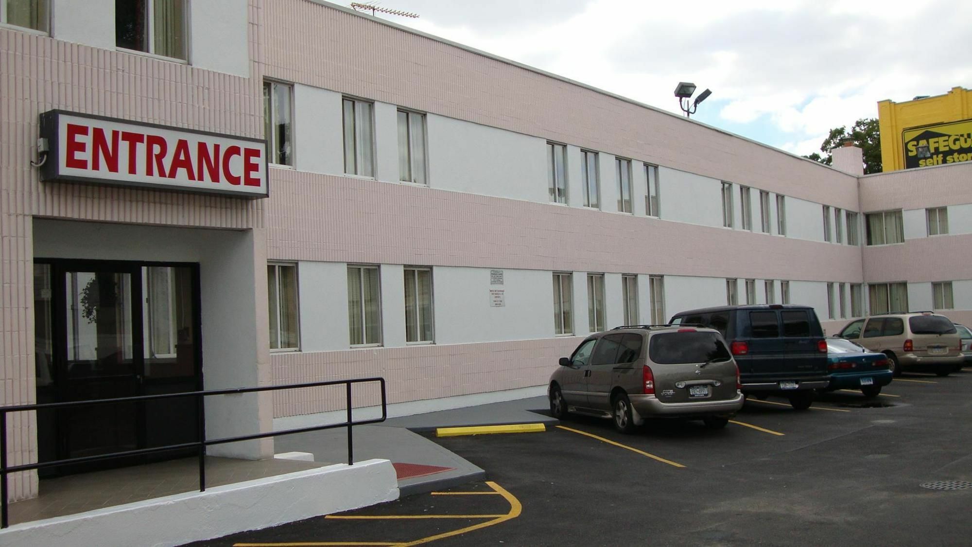 Riviera Motor Inn Brooklyn New York Exterior photo